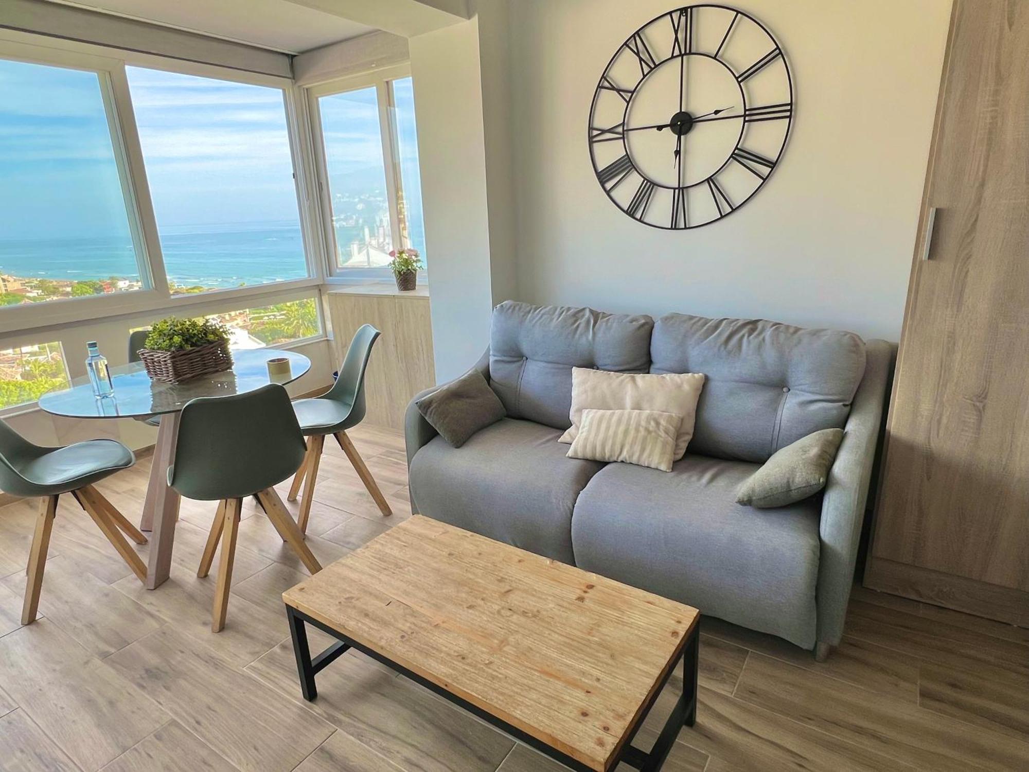 Marbella Beachfront - Beachside Apartment With Stunning Sea Views Buitenkant foto
